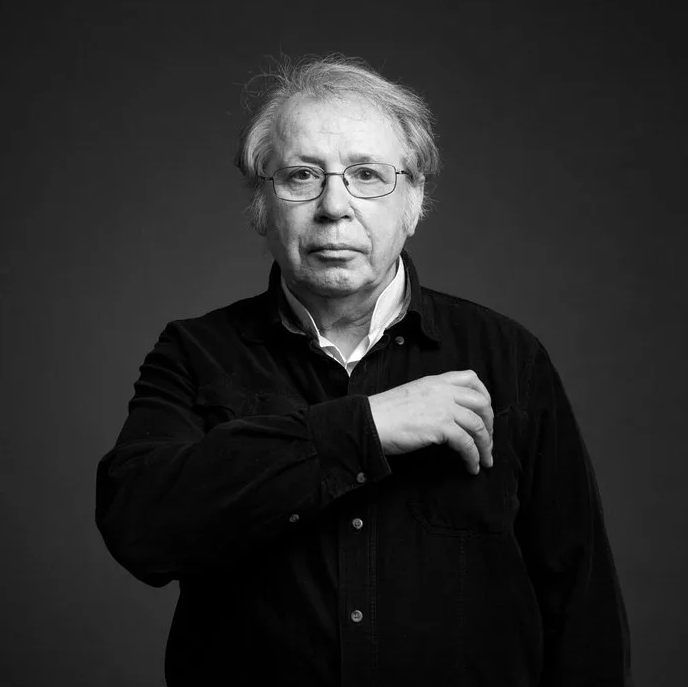 Виктор Пивоваров